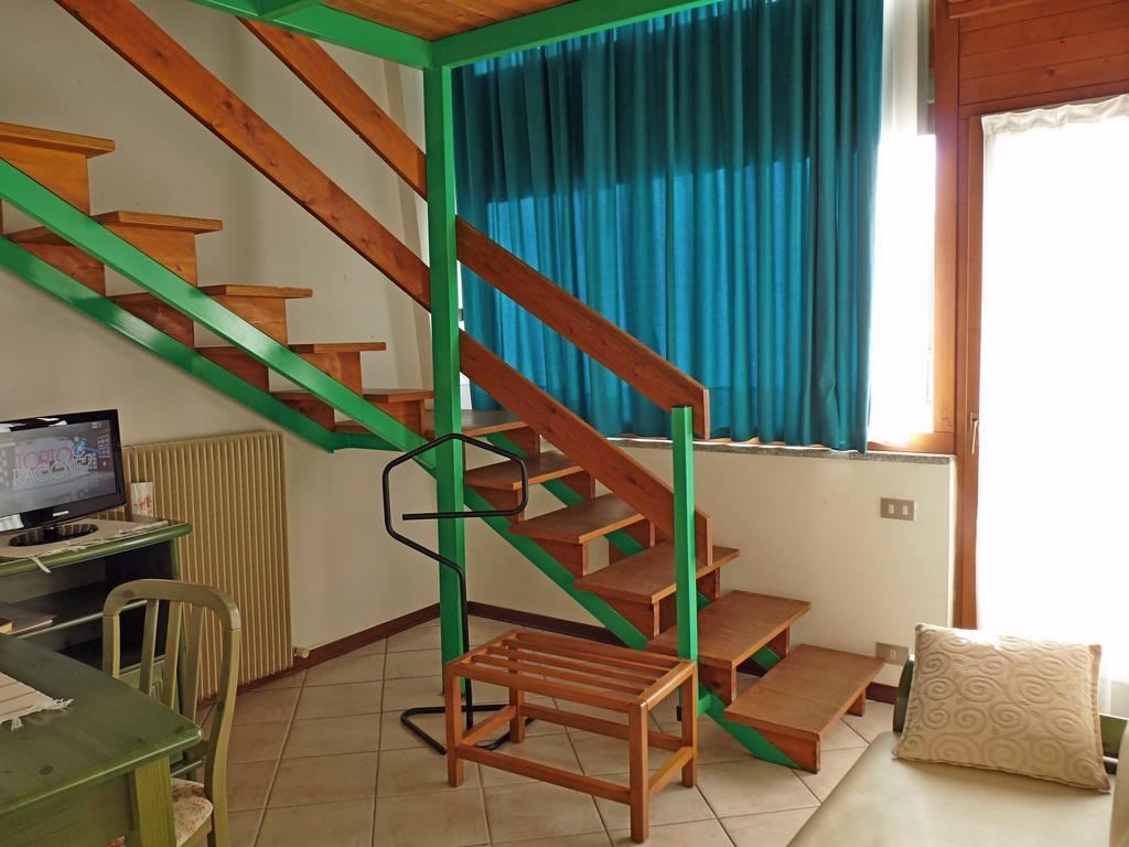Hotel La Rosa Тельо Экстерьер фото
