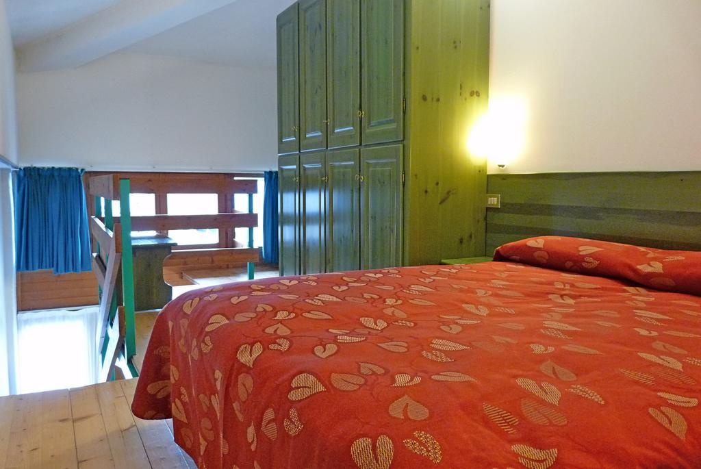 Hotel La Rosa Тельо Экстерьер фото