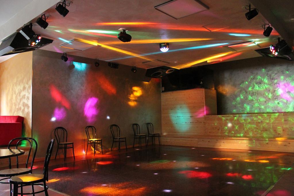 Hotel La Rosa Тельо Экстерьер фото