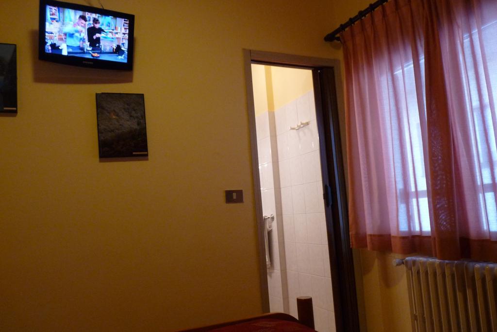 Hotel La Rosa Тельо Экстерьер фото